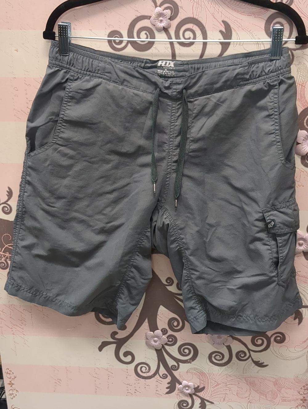 Fox Men's Gray Cargo Shorts with Drawstring